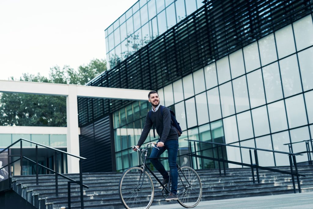 arlon-credit-pret-personnel-personne-bicyclette